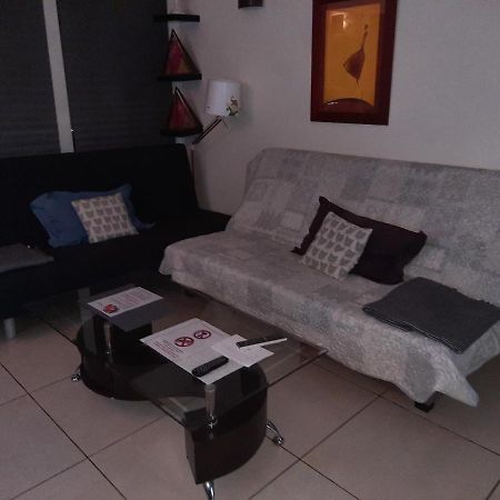 Grand Appartement Fonctionnel Et Calme Sur Lyon8 A 2 Pas Du Metro Екстер'єр фото
